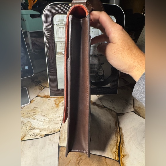 Louis Vuitton - Portobello Shoulder Bag w/Clear Back Pocker - EUC - No Call Outs - Picture 10 of 12